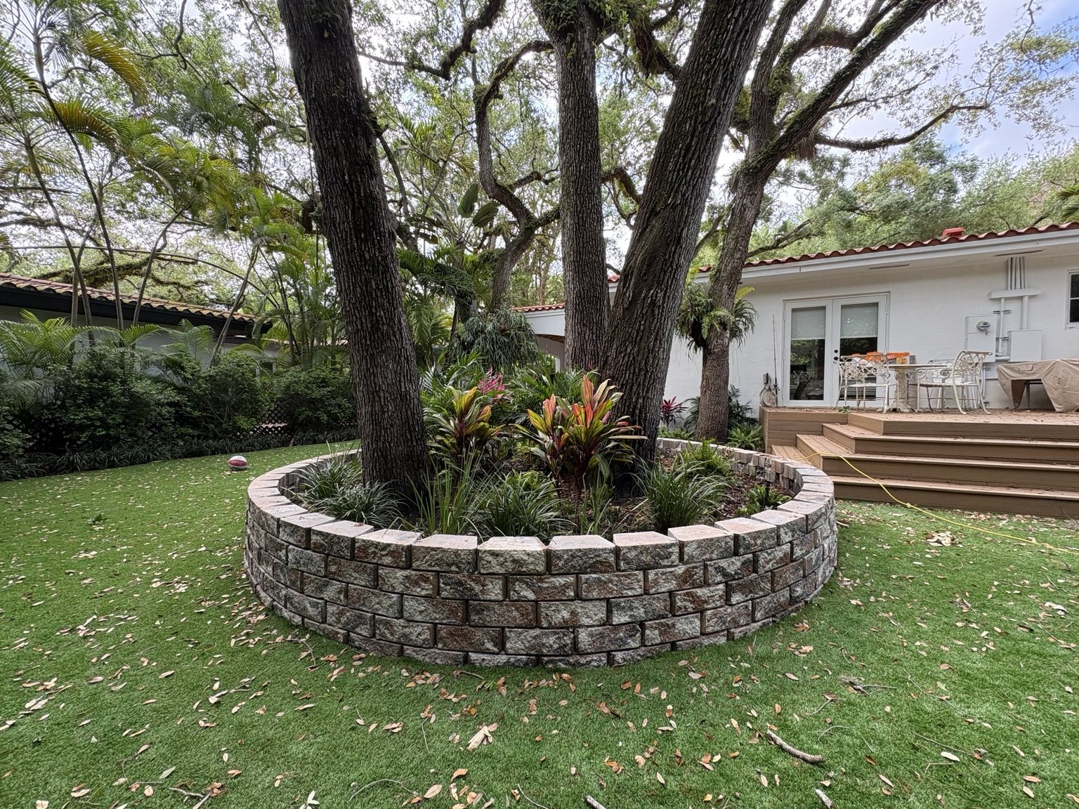 Pavers, travertine & pool deck work